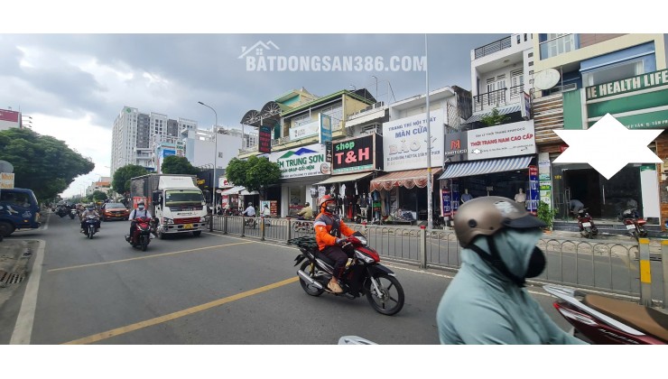 Cho thuê nhà mặt tiền Hòa Bình 72m², 3 Lầu - NGAY CHỢ-SIÊU THỊ